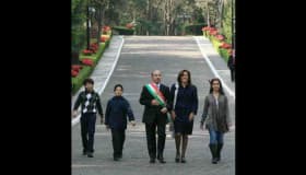 Desde EU, Calderón tuitea su última foto en Los Pinos