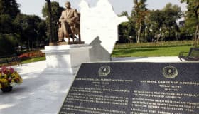 Tres semanas después... Aliyev sigue en Reforma