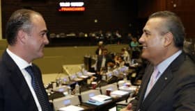 Chocan diputados por creación del Instituto Nacional Electoral