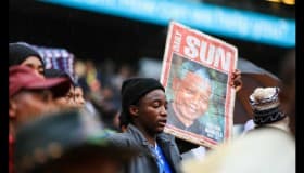 Sudáfrica y líderes mundiales recuerdan a Mandela en funeral