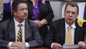 Aguirre propone que el 16 de noviembre se decida su permanencia en el cargo