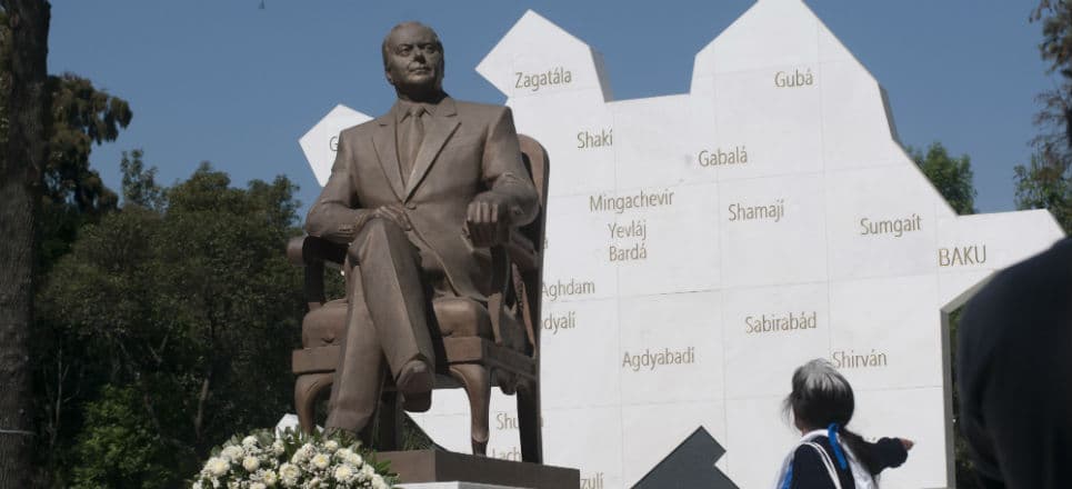 36 millones de pesos cuesta la casa que el GDF dará a la Embajada de Azerbaiyán