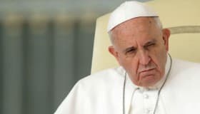 Vaticano no quiere polémica con Turquía por genocidio armenio: Lombardi