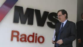 MVS no acepta propuesta de Woldenberg para reinstalar a Aristegui (video)