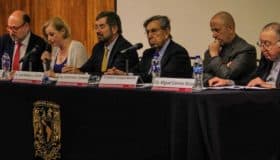 Llama Laura Itzel Castillo a reactualizar la herencia de Heberto Castillo, su padre