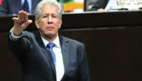 NAIM, Paso Exprés, mantenimiento a carreteras... le llueven cuestionamientos a Ruiz Esparza en San Lázaro