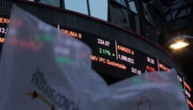 Tras anuncio sobre cancelación de NAIM, Bolsa Mexicana cayó 4.20 %, su mayor descenso desde 2016