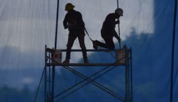 Aristegui en Vivo: descontento por caso Cienfuegos; AMLO vs. outsourcing; atentado en Francia y más