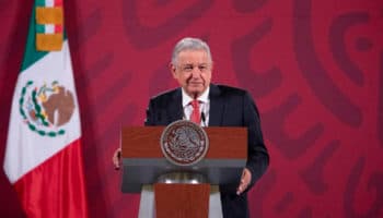 AMLO pone de ejemplo a Ebrard por reconocer derrota en encuesta | Entérate