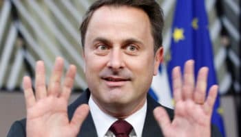 Acusan al primer ministro de Luxemburgo de plagiar su tesis universitaria