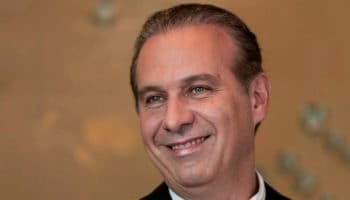 Niegan amparo a Juan Collado contra solicitud de información bancaria de FGR