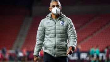 Despluman a Héctor Altamirano en Querétaro | Tuit