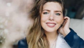 ‘Hoy las nuevas derechas crecen a la par del feminismo’: María Florencia Freijo