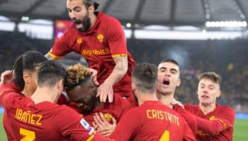 Aúlla La Loba ante Lazio en el "Derby della Capitale" | Video