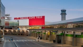 Reportan tiros en aeropuerto de Love Field en Texas; policía hiere a la agresora