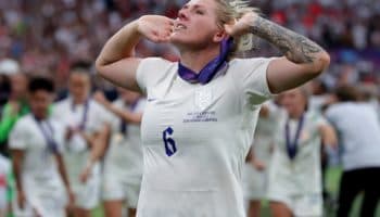 UEFA confirma investigaciones policiales por contenido ofensivo en redes durante la EURO femenil 2022 | Tuit