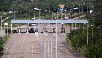 Anuncian Colombia y Venezuela la reapertura de fronteras tras casi siete años cerradas