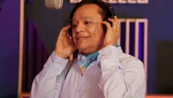 Un momento de teatro: Tributo a Juan Gabriel | Video