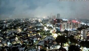 Meteoro ilumina el cielo de Colima, Michoacán y Jalisco | Video