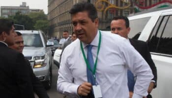 Tribunal determina que juez federal dio amparo a Cabeza de Vaca sin respetar procedimiento de juicio