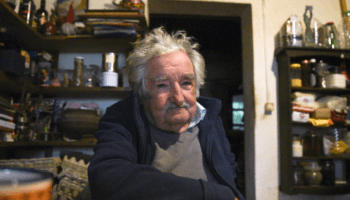 El expresidente uruguayo José Mujica anuncia que tiene un tumor en el esófago