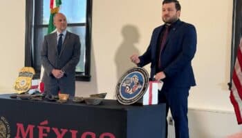 México recibe 35 piezas arqueológicas de origen mesoamericano del Departamento de Seguridad Nacional de EU