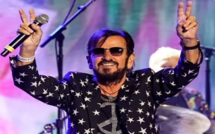 Ringo Starr cumple 84 años y esparce su mensaje de "paz y amor" en Los Ángeles | Video