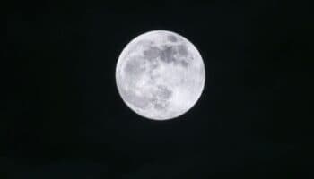 ¿Luna llena más pequeña? Llega la 'microluna' este domingo