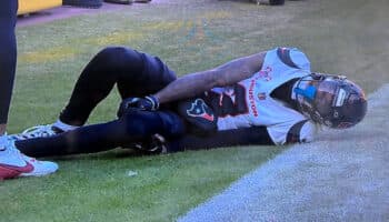 NFL: Sufre Tank Dell dramática dislocación de la rodilla izquierda | Video