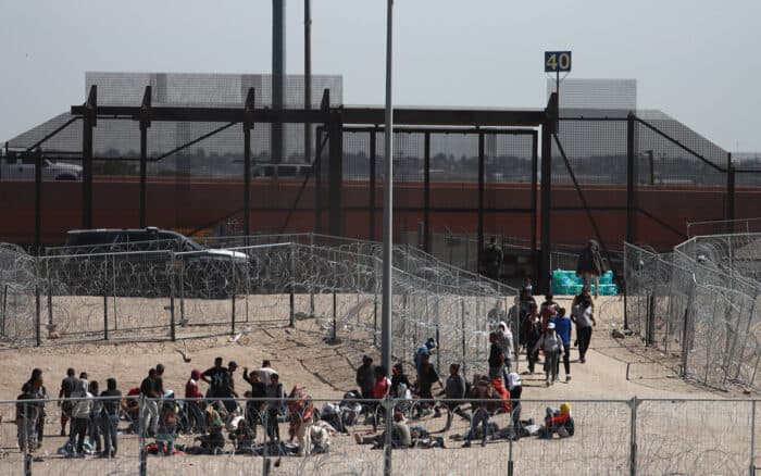 Detenciones de migrantes que cruzan de 'ilegales' a Estados Unidos caen a mínimos históricos: CBP