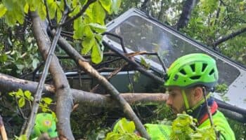 Caída de un teleférico en Nápoles deja 4 muertos