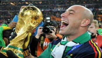 Colgará los guantes el arquero español Pepe Reina | Video