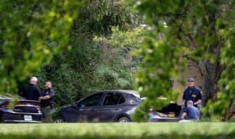 Tirador de Dallas quería causar 'verdadero terror' a los agentes migratorios: FBI