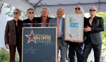 Def Leppard recibe su estrella en el Paseo de la Fama de Hollywood | Video