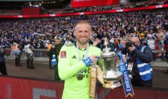 Cuelga los guantes Kasper Schmeichel debido a una lesión en el hombro derecho | Video