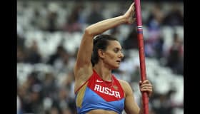 Isinbayeva cierra ciclo olímpico con bronce en salto con garrocha