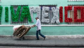 Les gusta ser mexicanos, pero 51% habría preferido nacer en otros países: De las Heras