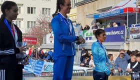 Se cuelga Alegna González la plata en República Checa | Video