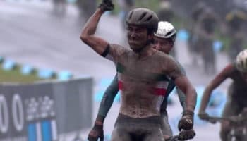 Gerardo Ulloa se impone en la prueba de short track de la Copa del Mundo de Ciclismo de Montaña | Video
