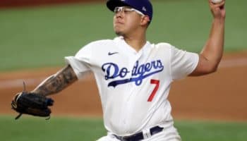 Supera Julio Urías a Fernando Valenzuela con más victorias en Playoffs | Video