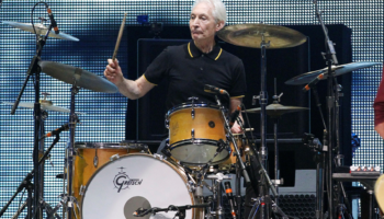 Muere Charlie Watts, legendario baterista de The Rolling Stones | Video