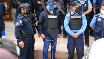 Denuncia esposa de Juan Orlando Hernández violación a los derechos durante el arresto