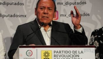 Zambrano: Frente abre puertas a Ebrard, pero no como candidato presidencial