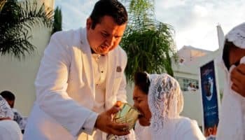 Naasón Joaquín García está suspendido como ministro de culto: Segob