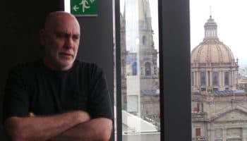 “No voy a dejar de escribir, ni de dirigir… siempre voy a estar en este desmadre”: Guillermo Arriaga