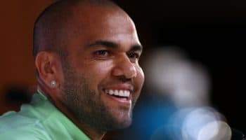 Hacienda española deberá devolver a Dani Alves 3.2 millones de euros