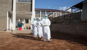 OMS advierte situación 'preocupante' por ébola en África