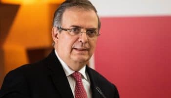 Morena admite recurso de queja de Ebrard contra proceso interno