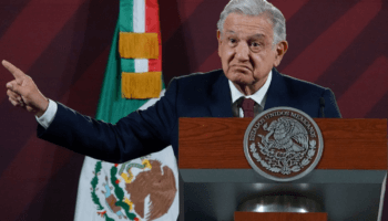 Violencia en Cancún por taxistas no escalará; medios exageran: AMLO