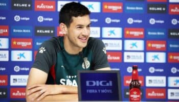 César Montes: "Trataremos de hacerle un partido difícil al Real Madrid"